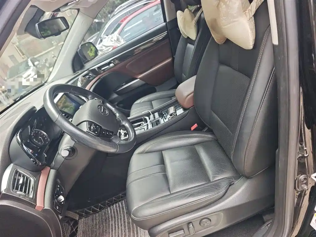 GAC Trumpchi Trumpchi GS8 2017 320T 2WD Luxury Smart Connect (7-seater) фото 8
