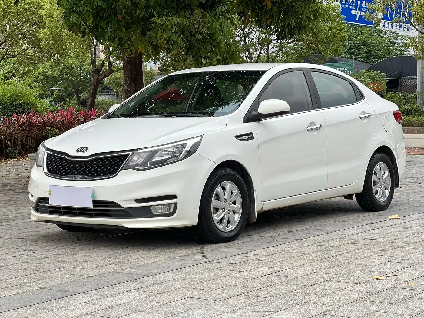 Kia K2 2015 Sedan 1.4L MT GLS