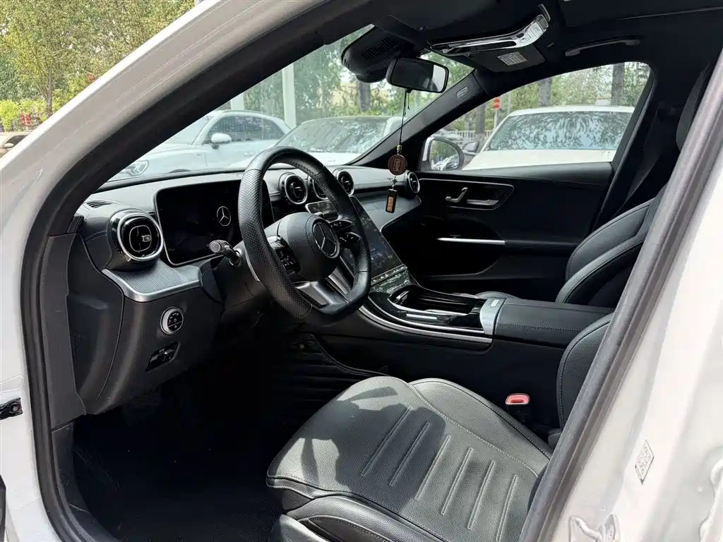Mercedes-Benz C-Class 2024 Facelift C 200 L Sport фото 4