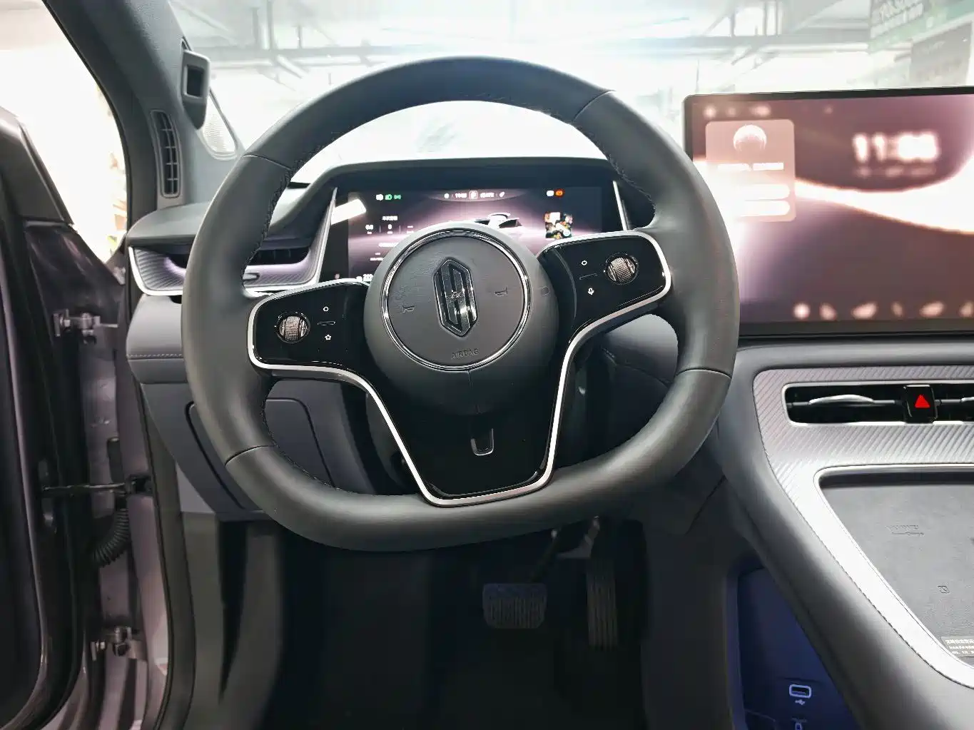 Фото 15 - Shangjie SUV