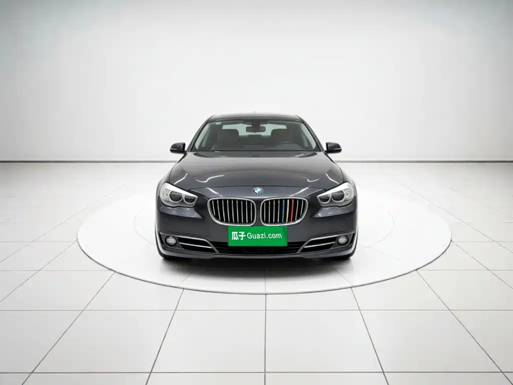 Photo 3 - BMW 5 Series GT