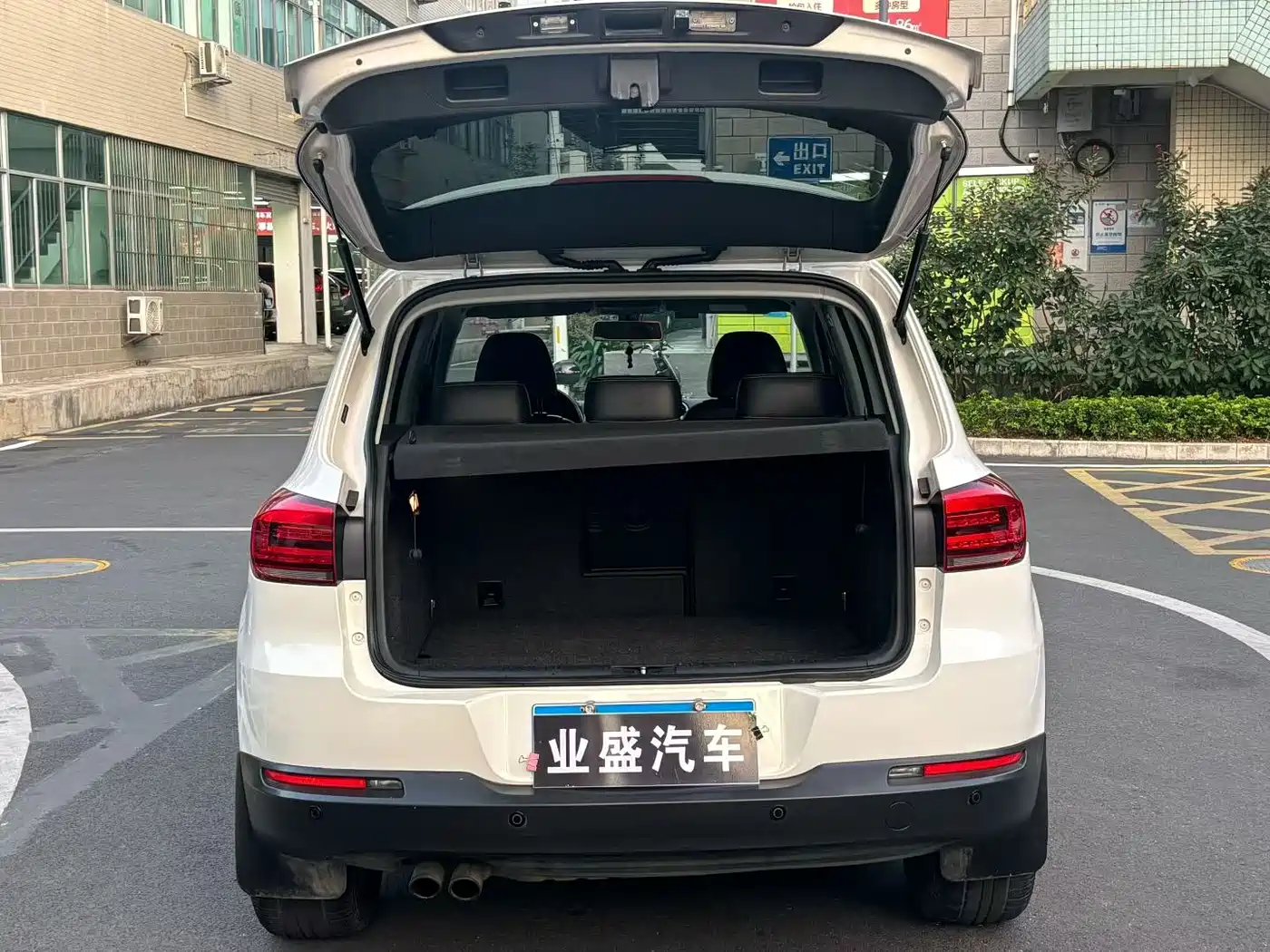Volkswagen Tiguan 2016 Model 300TSI Automatic 2WD Comfort Edition фото 7
