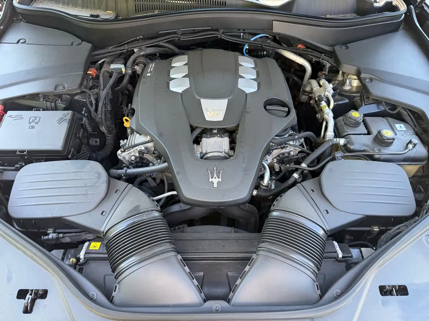 Maserati Levante 2022 2021 3.0T Standard Edition