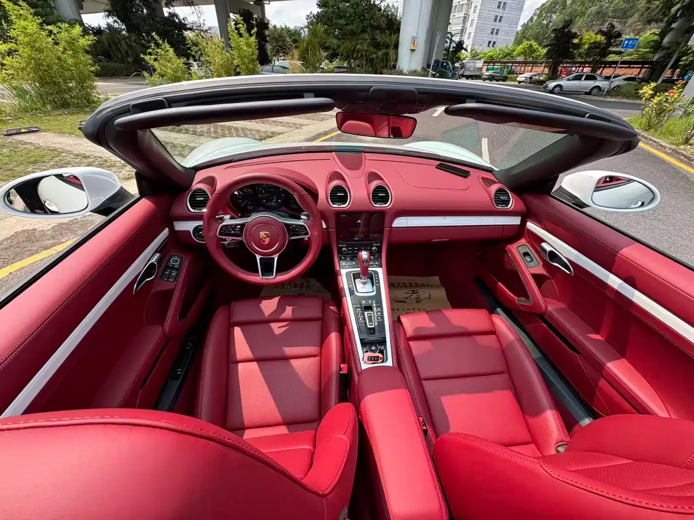 PORSCHE 718