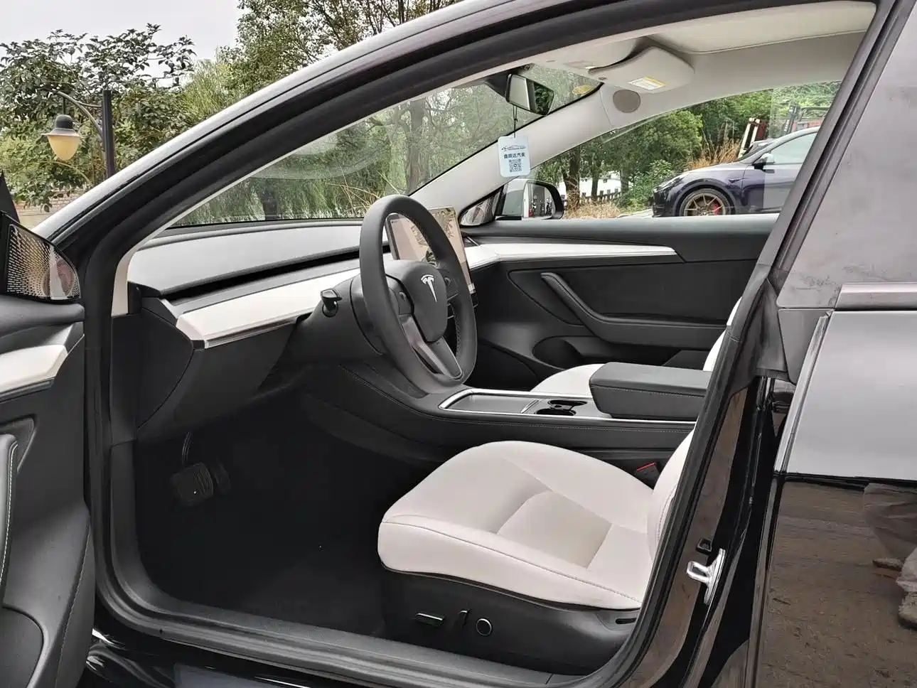 Фото 5 - Tesla Model 3