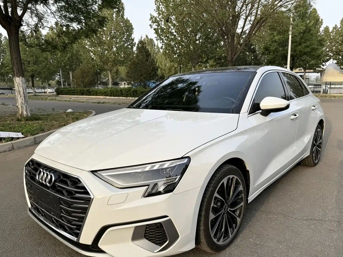 Audi A3 2023 Facelift Sportback 35 TFSI Luxury Elegance фото 3