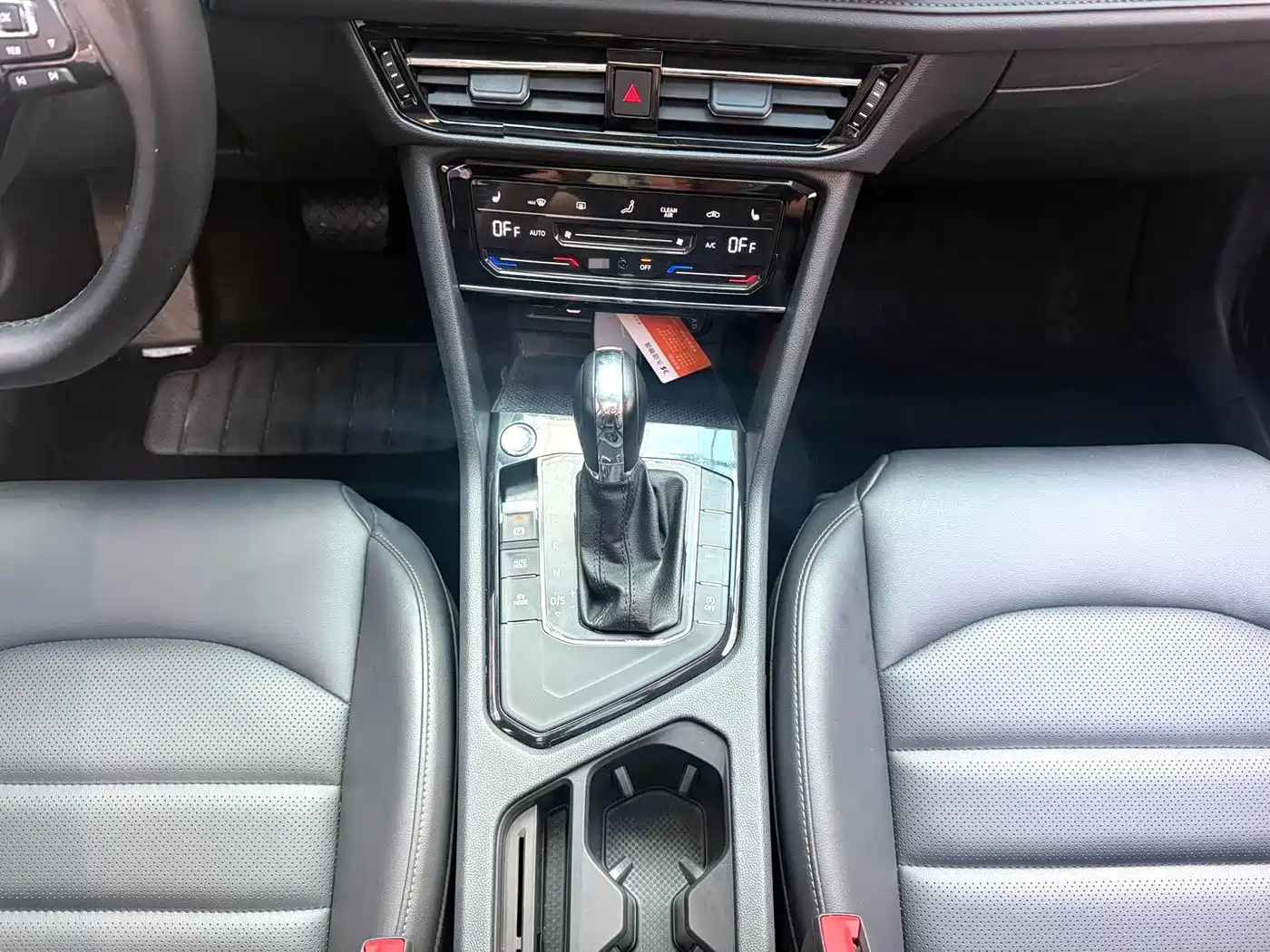 Volkswagen Tharu, миниатюра 11
