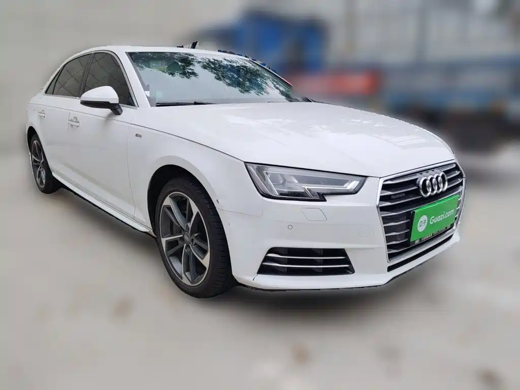 Photo 24 - Audi A4L