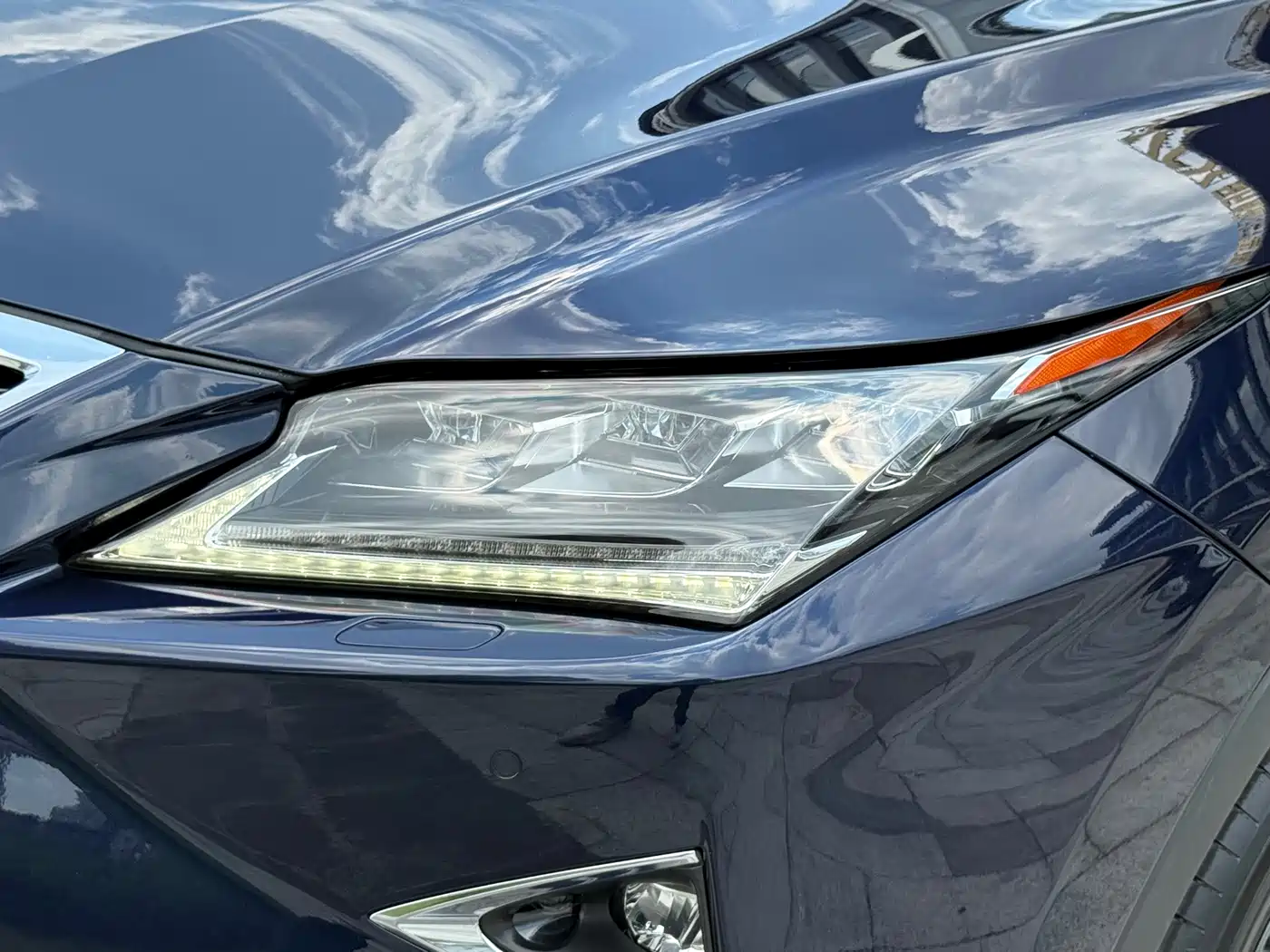 Фото 3 - Lexus RX