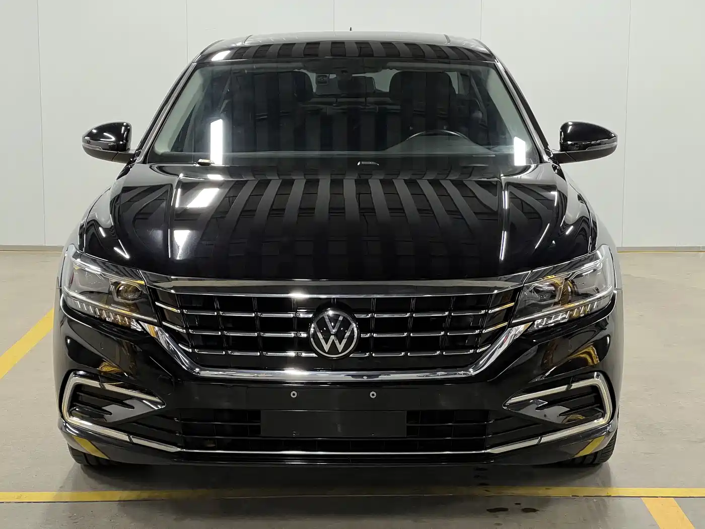 Volkswagen Passat 2021 Model 330TSI Luxury Edition фото 2