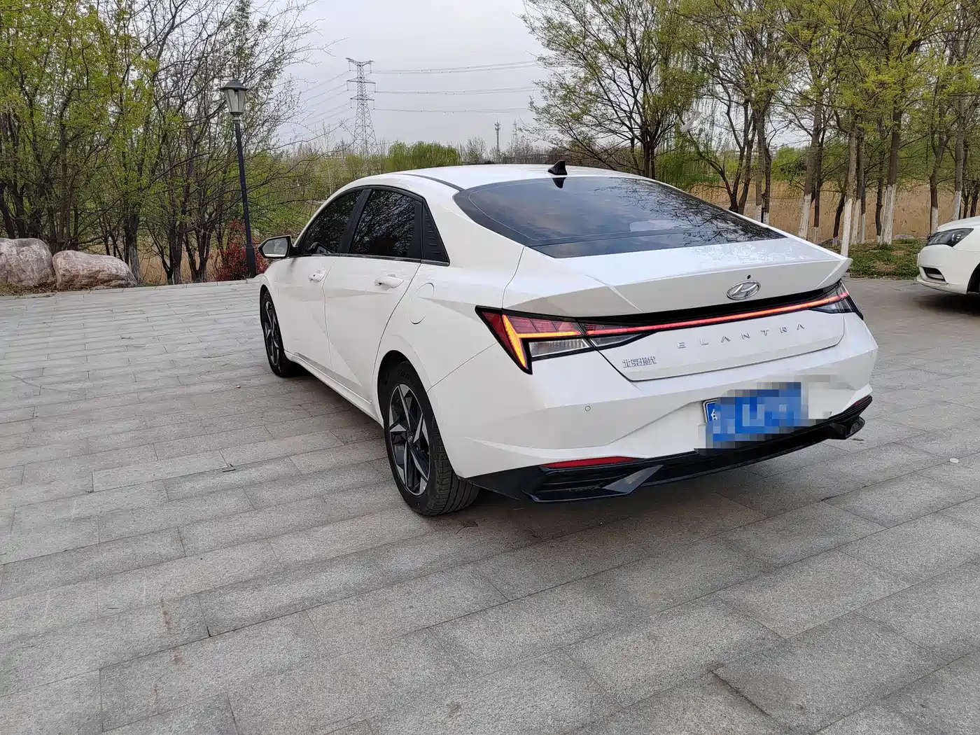 Hyundai Elantra 2022 1.5L CVT GLS Leading Edition фото 5