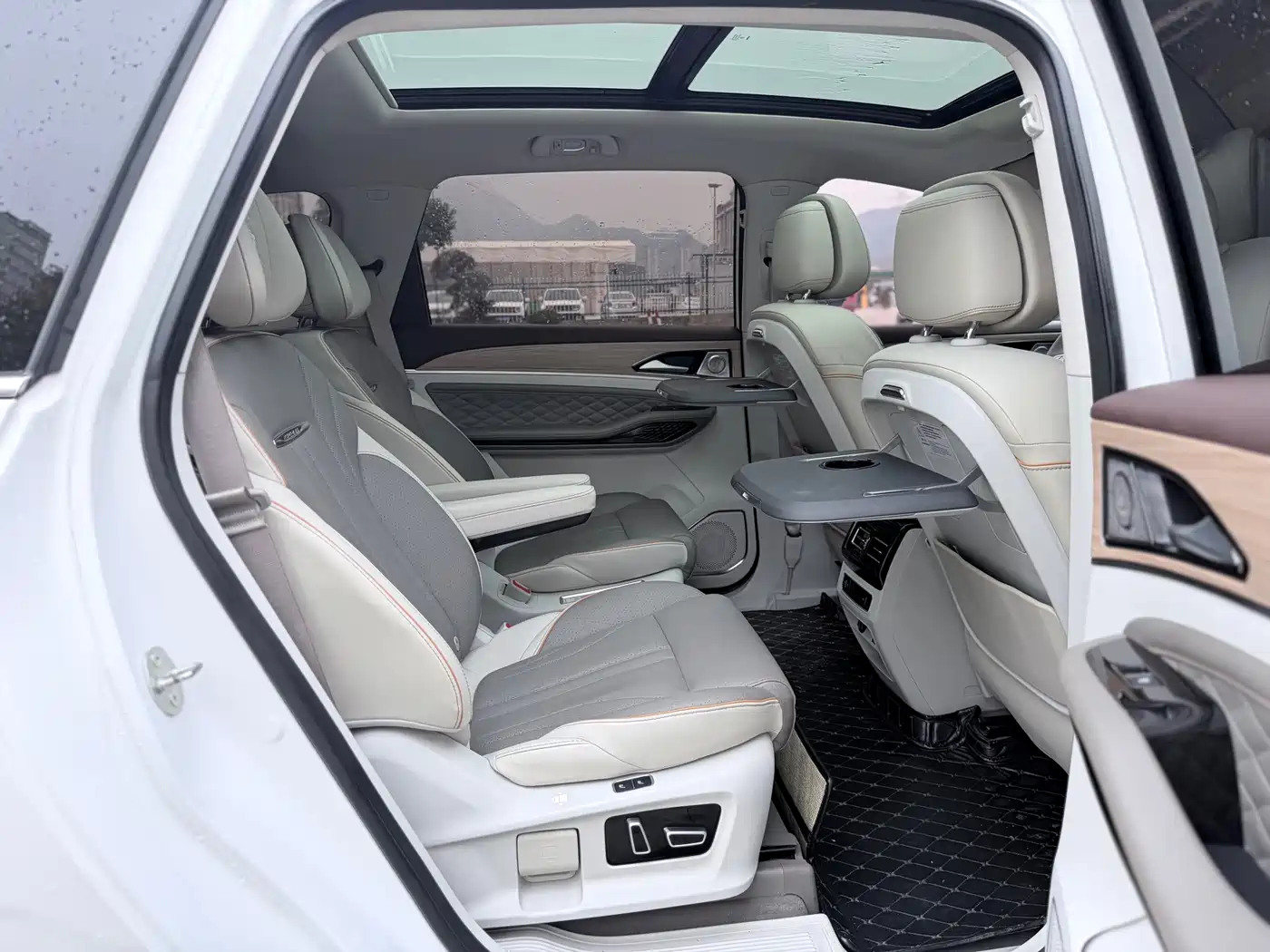 DONGFENG POPULAR YACHTS