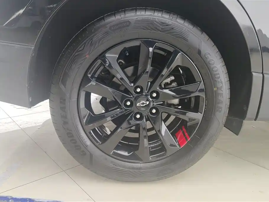 Chevrolet Equinox 2019 Redline 550T Automatic AWD Explorer RS Edition (China V) фото 6