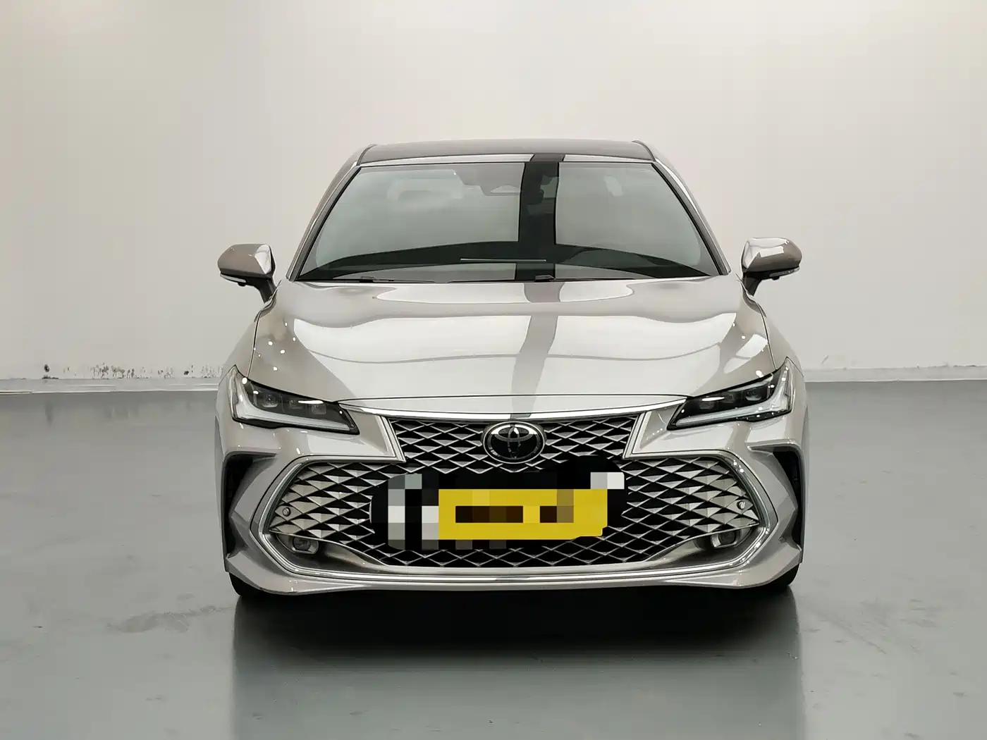 Toyota Avalon 2025 2024 Model Hybrid 2.5L XLE Prestige Edition