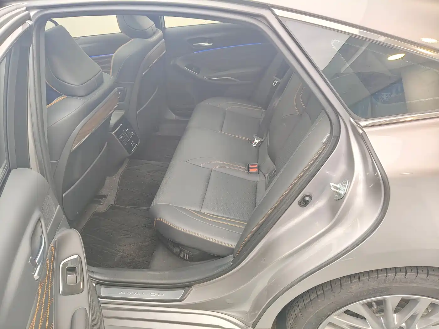 Toyota Avalon 2025 2024 Model Hybrid 2.5L XLE Prestige Edition