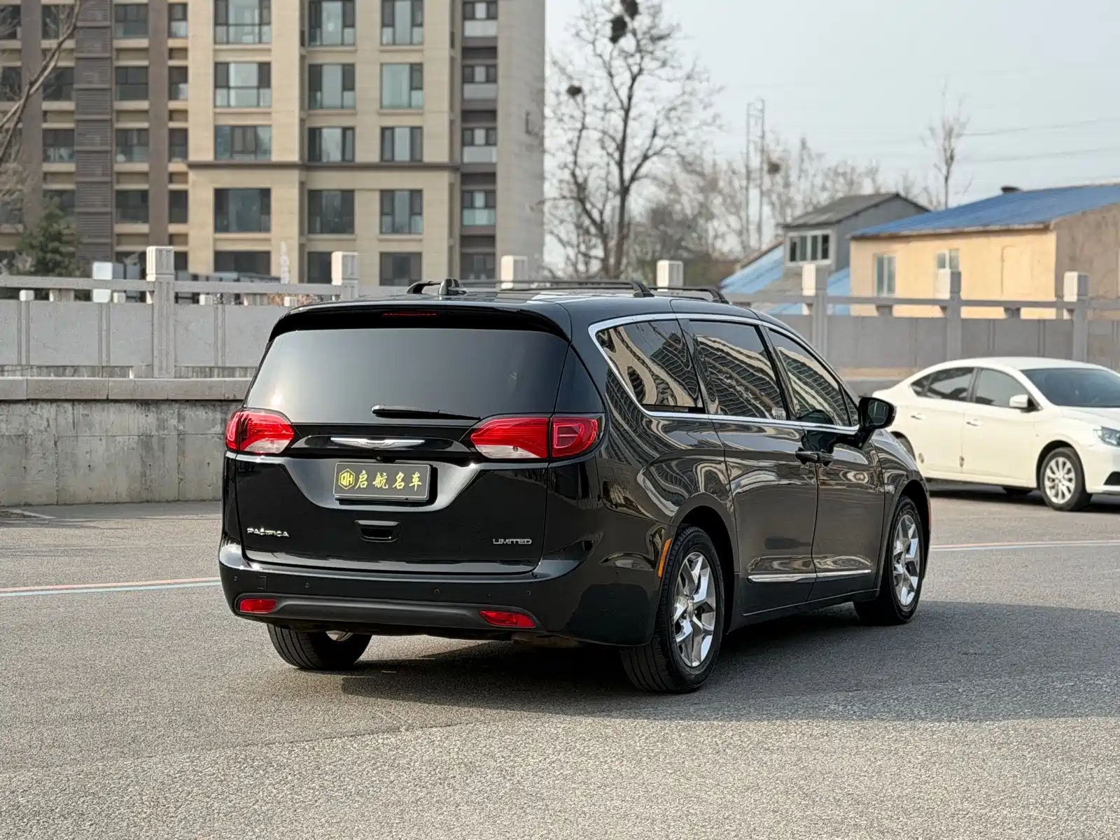 Фото 17 - Chrysler Pacifica