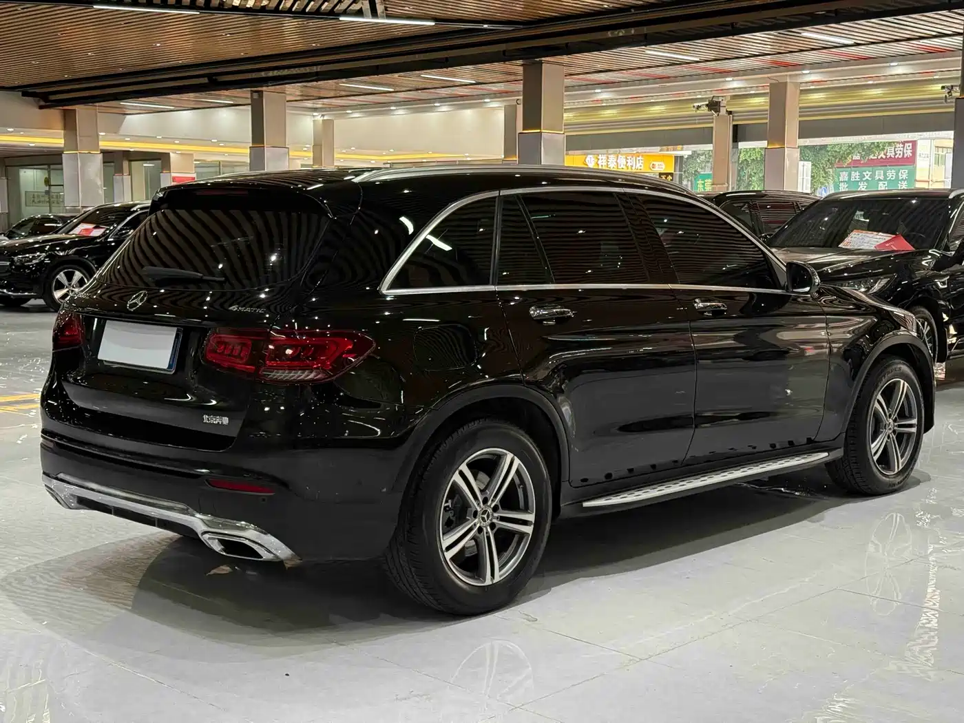 MERCEDES-BENZ GLC