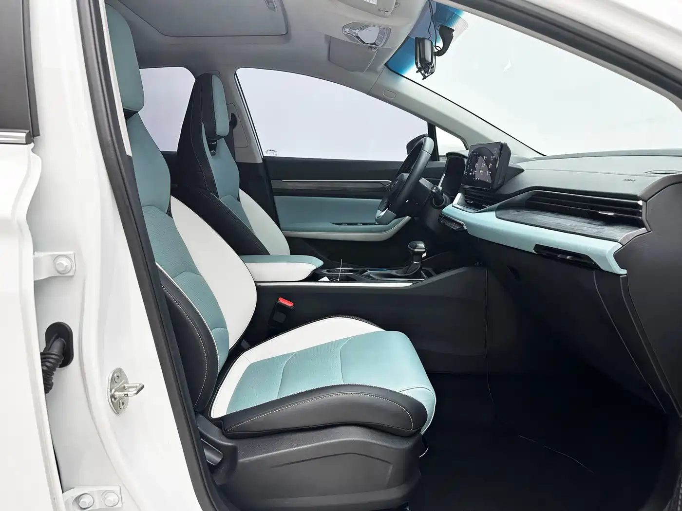 Geely Emgrand S 2024 2022 1.4T CVT Crossover Player