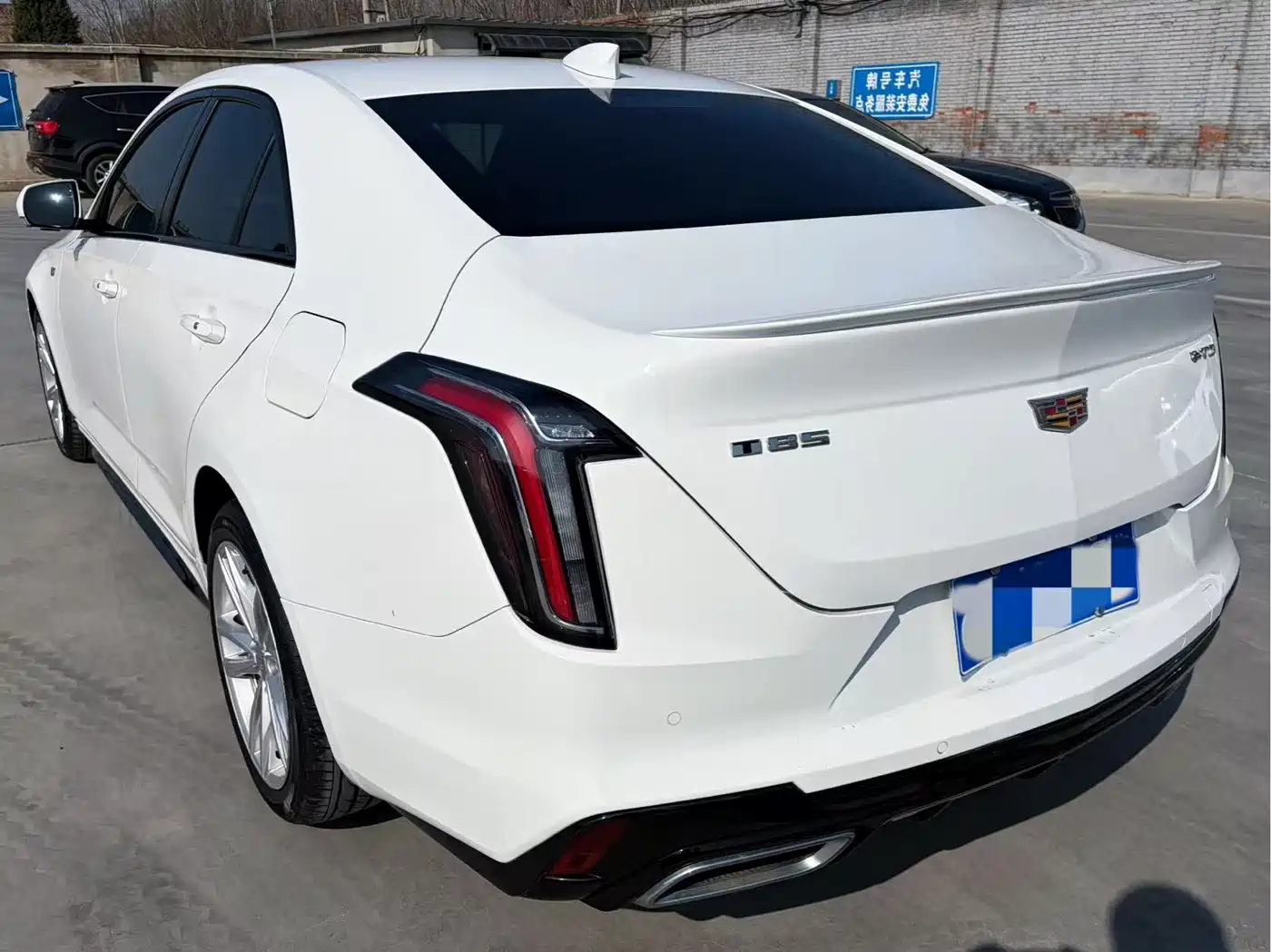 CADILLAC CT4