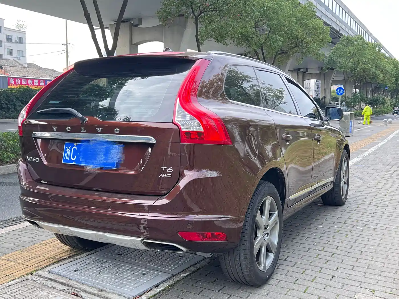 Volvo XC60 (Import) 2014 2015 T6 Momentum
