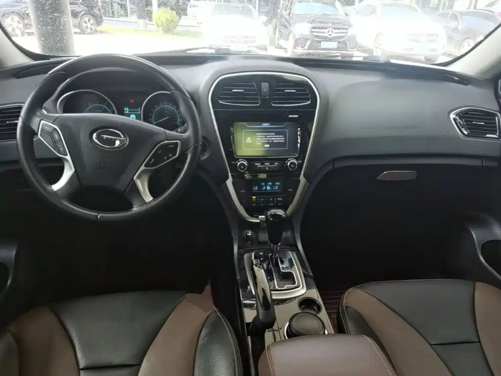 GAC Trumpchi Trumpchi GS5 Super 2015 2015 2.0L Automatic 2WD Elite Edition