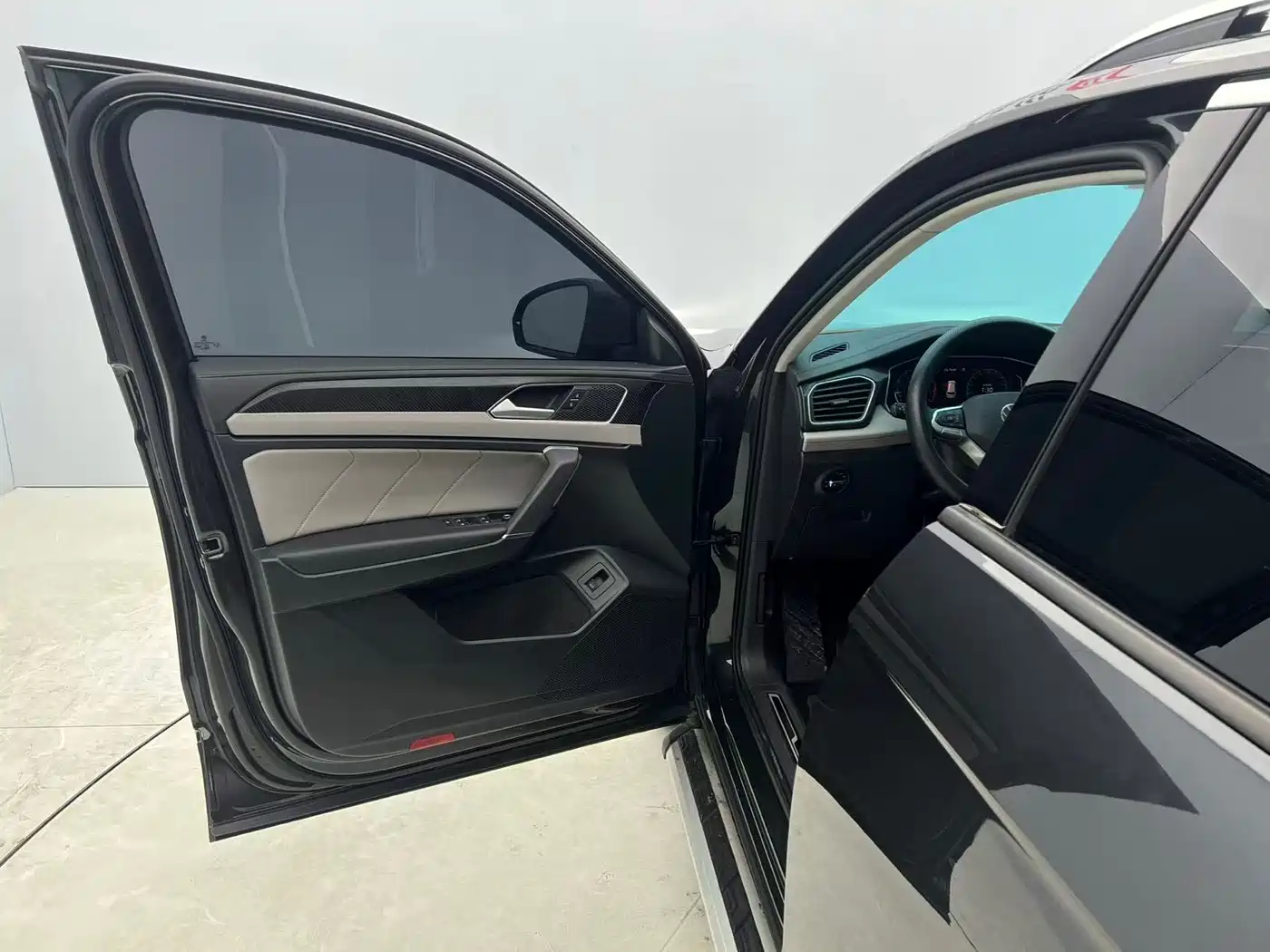 Volkswagen Tayron 2023 280TSI 2WD Luxury Plus Advanced Edition фото 21