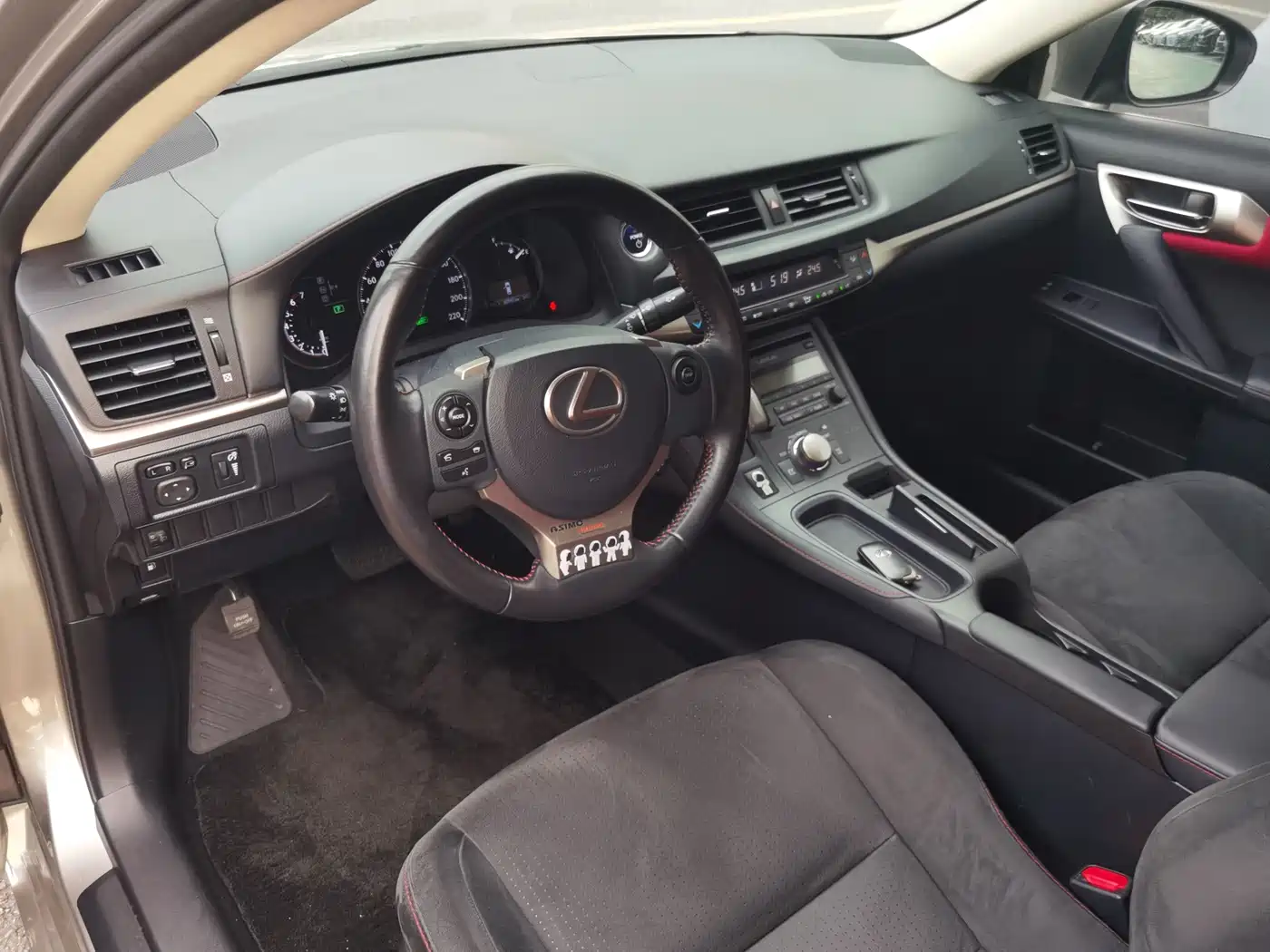 Lexus CT 2019 2017 CT200h Elite Edition Monochrome China V