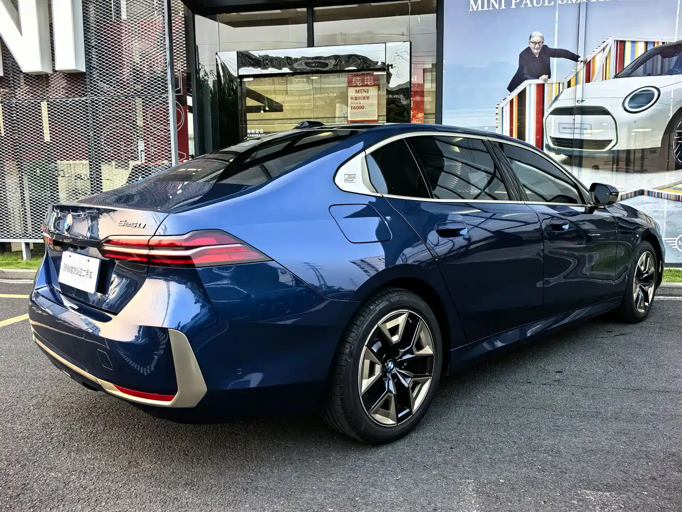 BMW 5 Series 2024 525Li Luxury Package фото 14