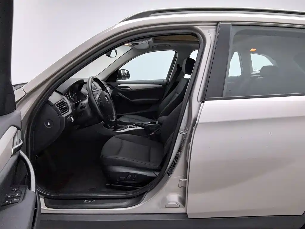 BMW X1 (Import) 2014 2012 sDrive18i Luxury