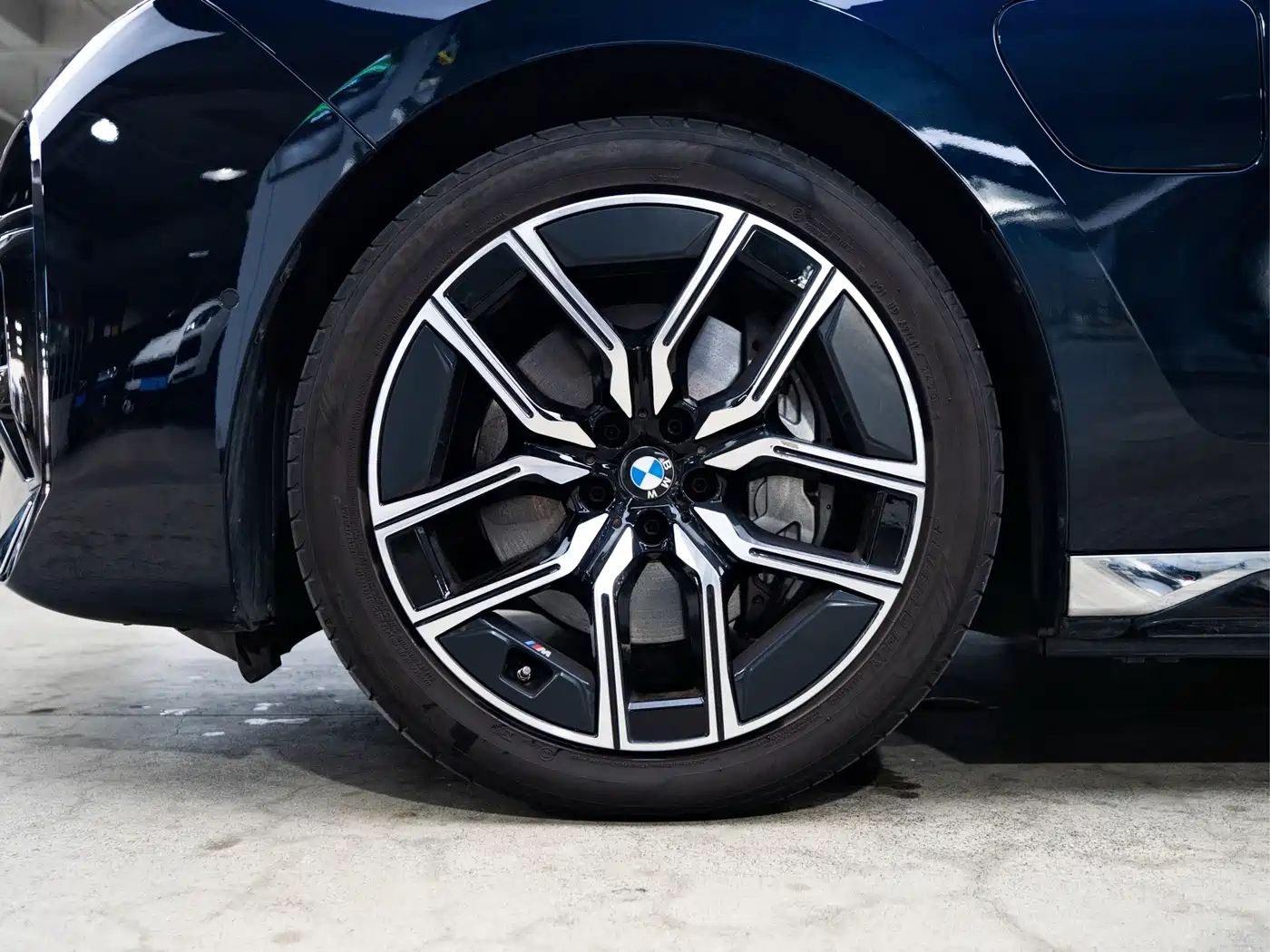 BMW i7 2024 2023 eDrive50L Leading M Sport Package
