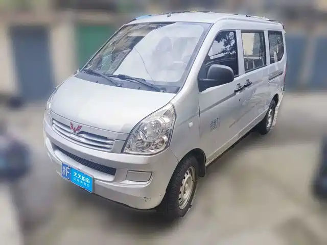  Wuling Motors Wuling Rongguang S 2021 Model 1.2L Basic 7-Seater LSI
