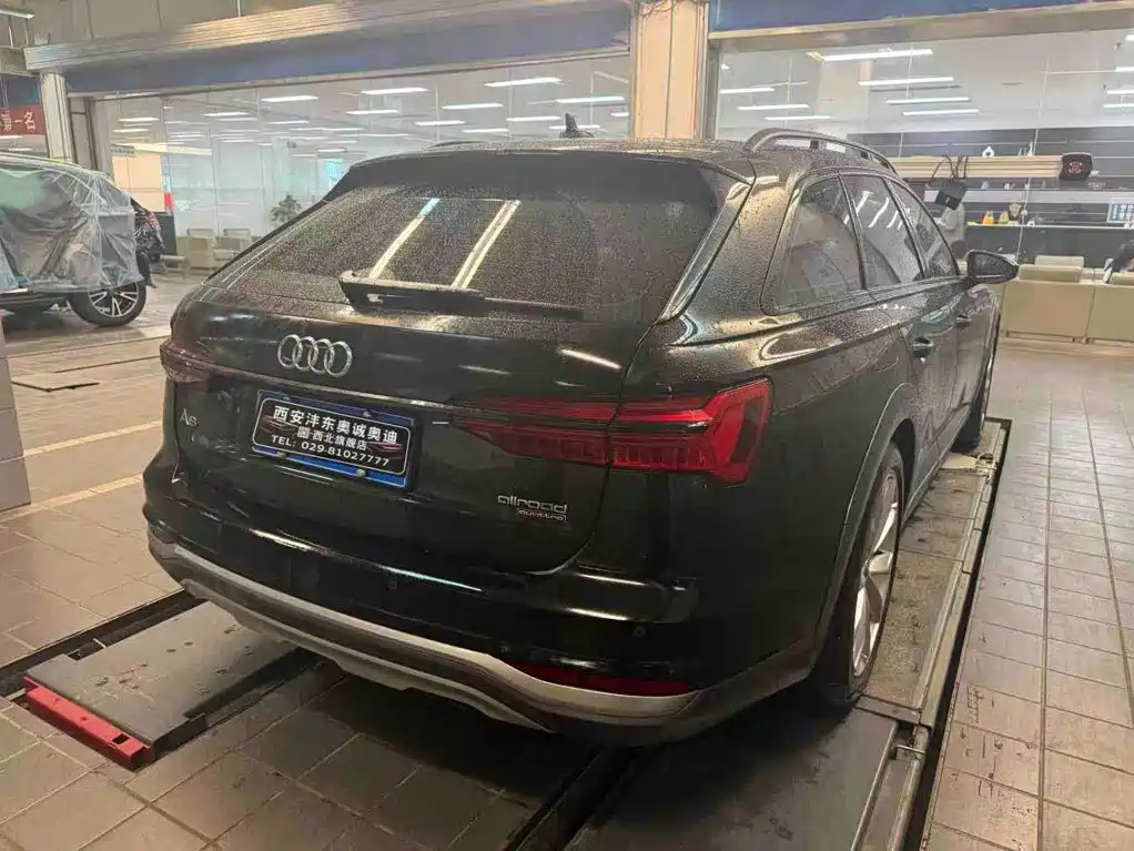 Фото 6 - Audi A6 (Import)