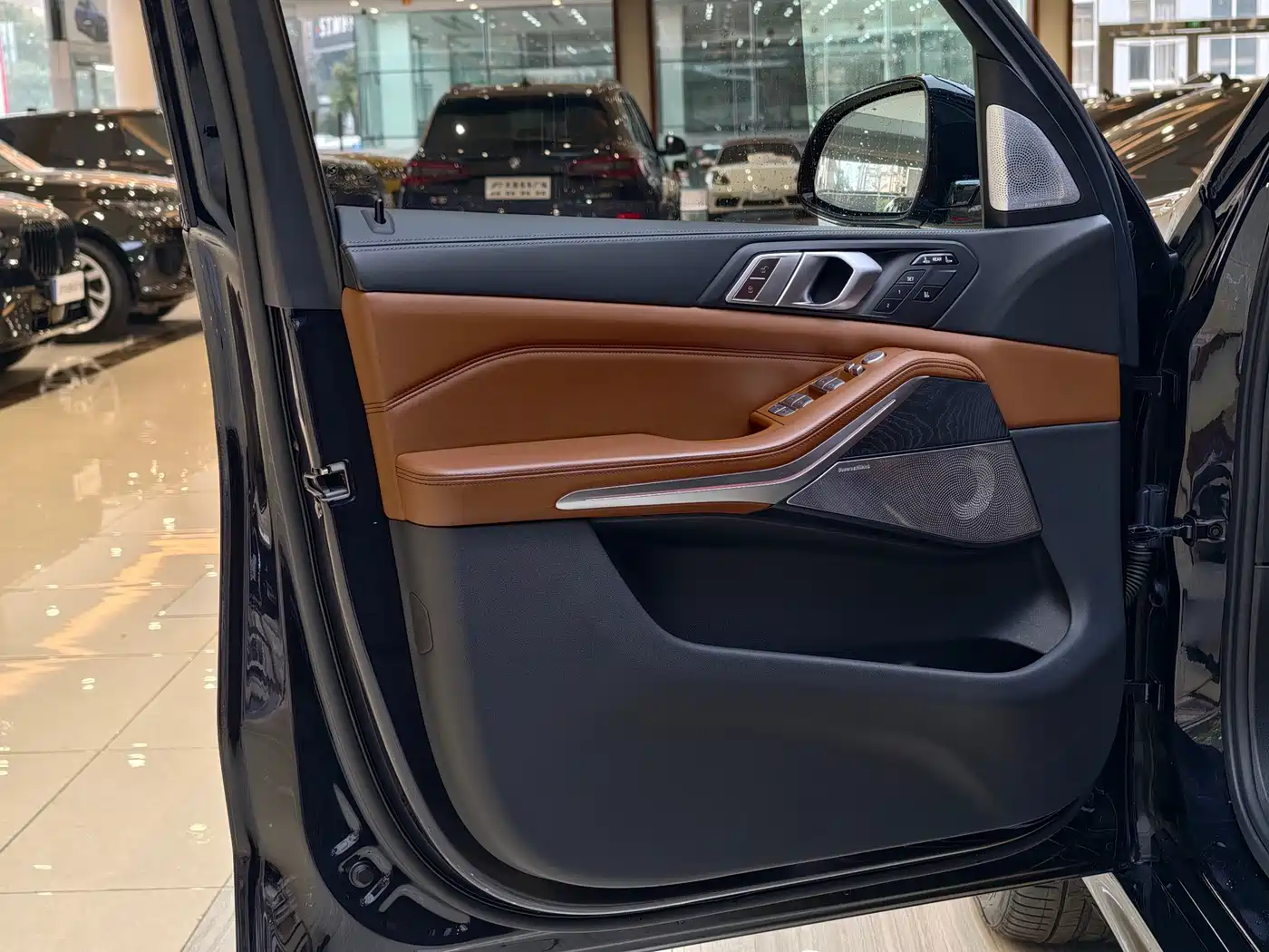 BMW X7 2019 xDrive40i Executive M Sport Package фото 4