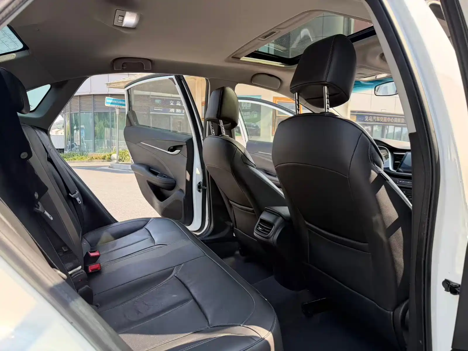 Фото 10 - Buick Excelle