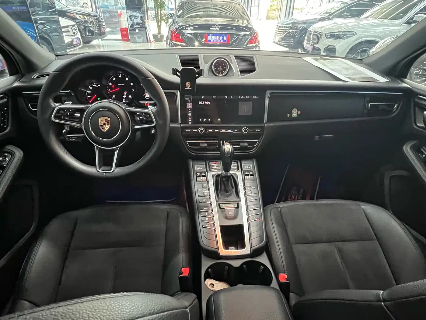 Porsche Macan 2020 Macan 2.0T фото 21