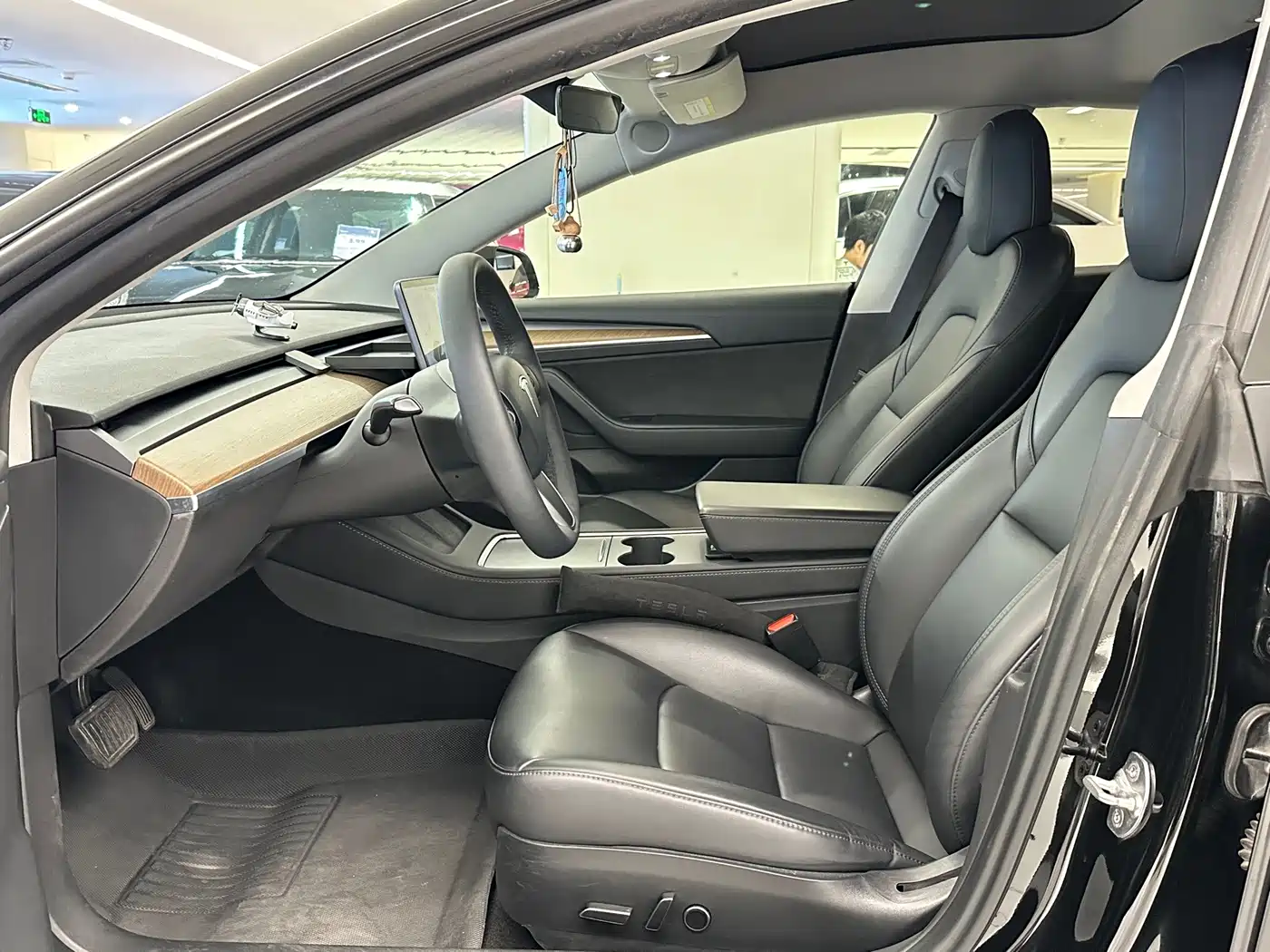 Фото 9 - Tesla Model 3