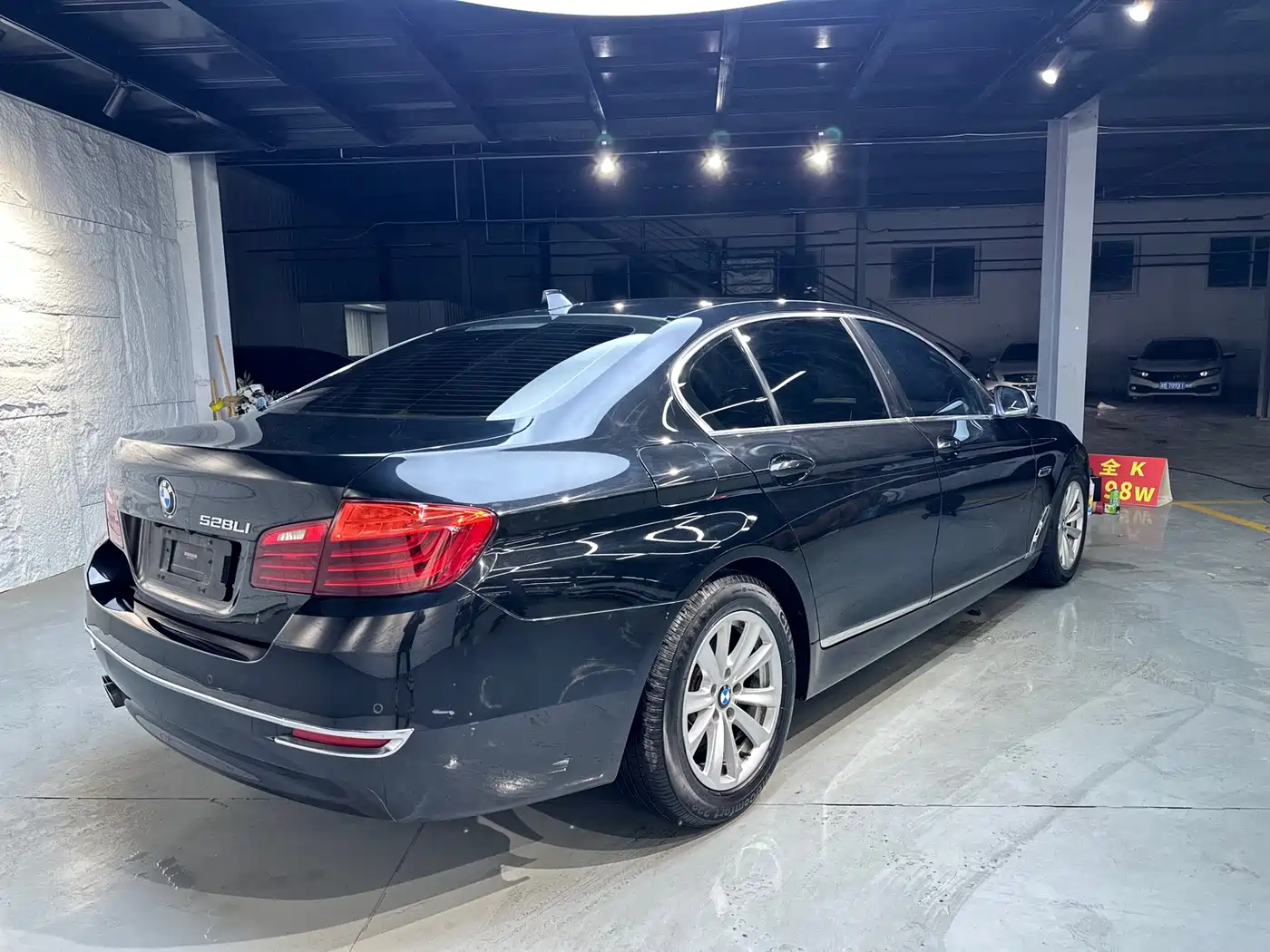 BMW 5 Series 2014 520Li Elegance фото 13