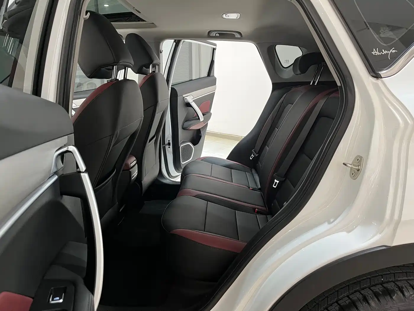 GEELY AUTOMOBILE BINYUE