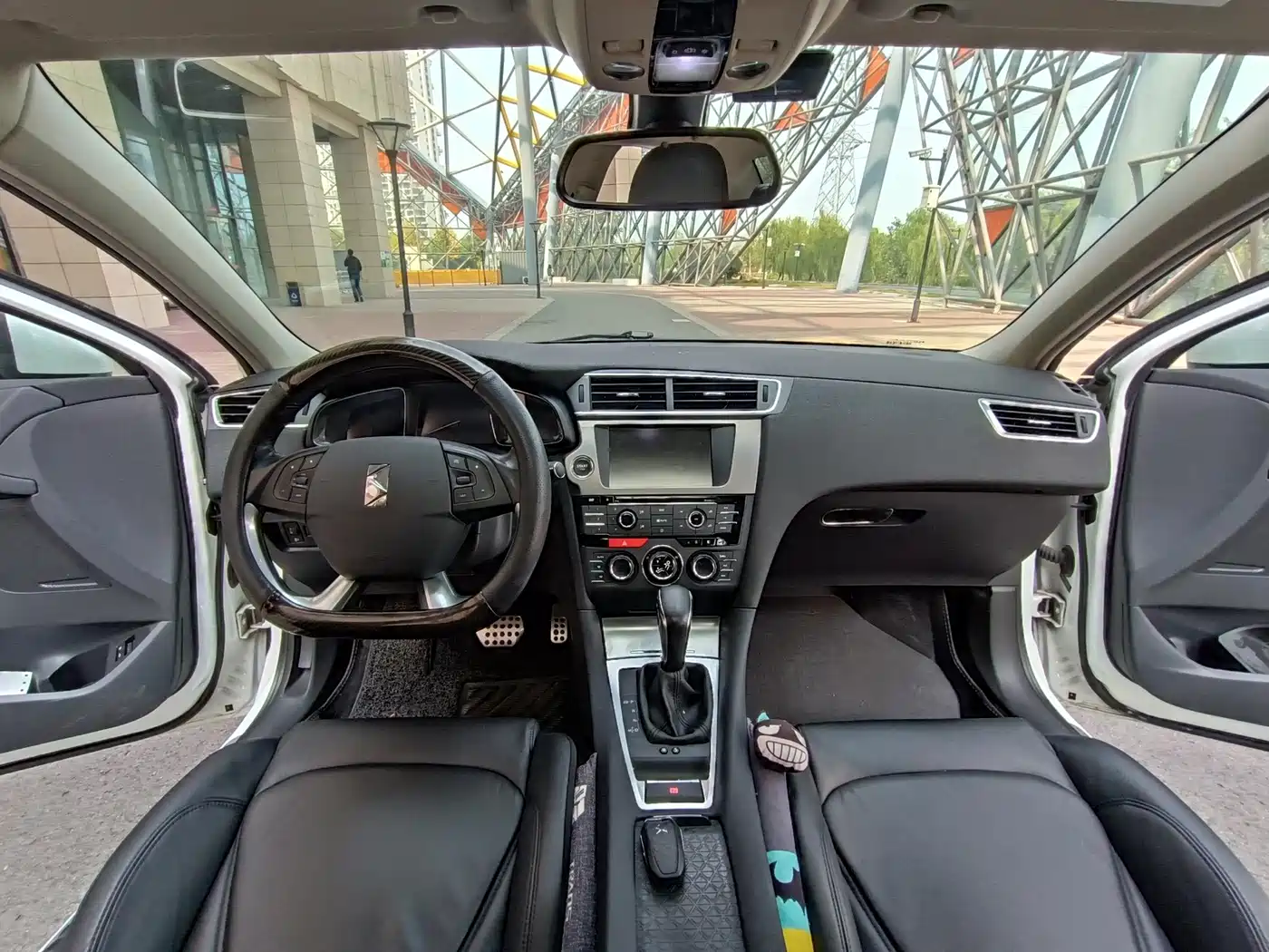 DS 5LS 2014 2014 1.6T Luxury THP200