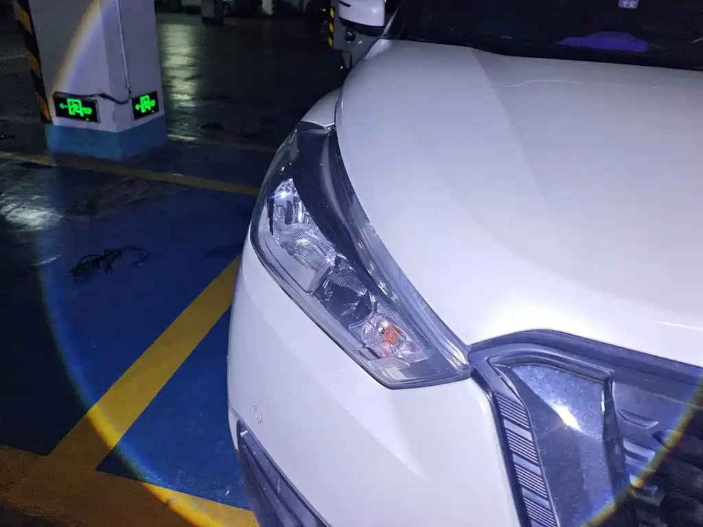 Nissan Kicks 2019 2019 1.5L CVT Smart Connect Luxury Edition