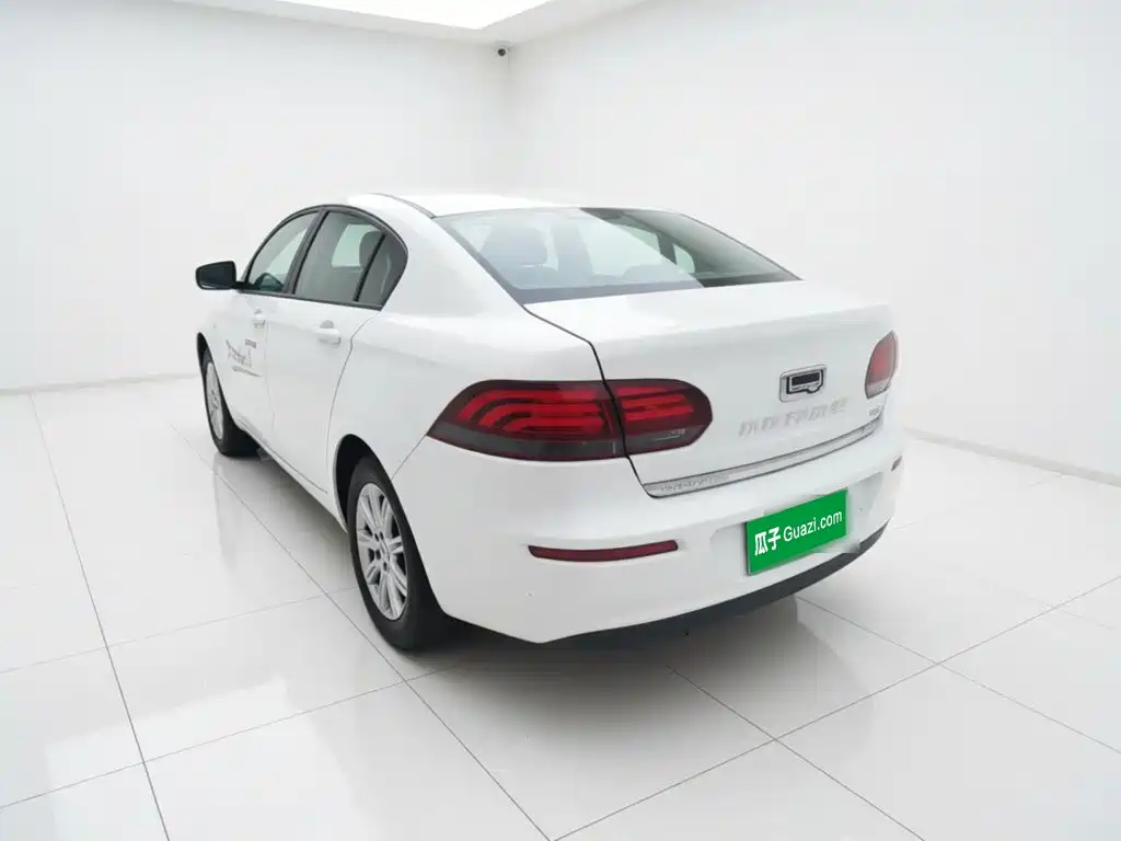 Qoros 3 2019 2018 Sedan 1.6L Auto Leading