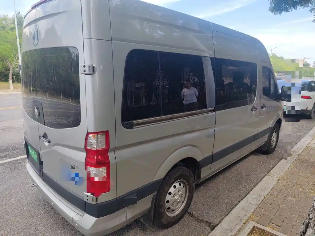 2025 Foton Tuyano