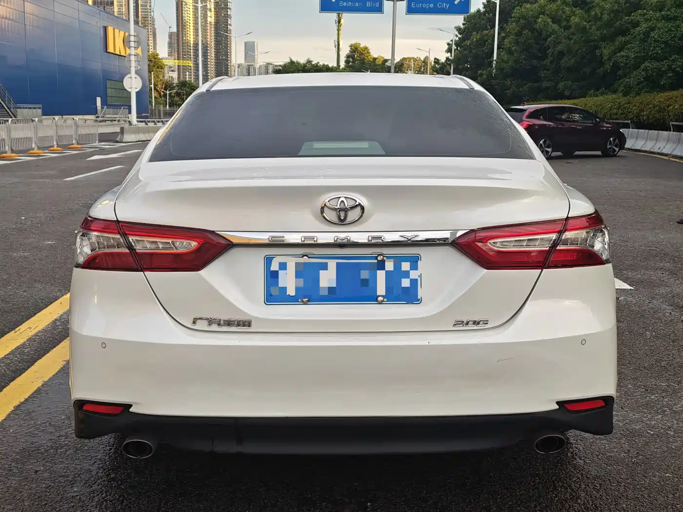 Фото 5 - Toyota Camry