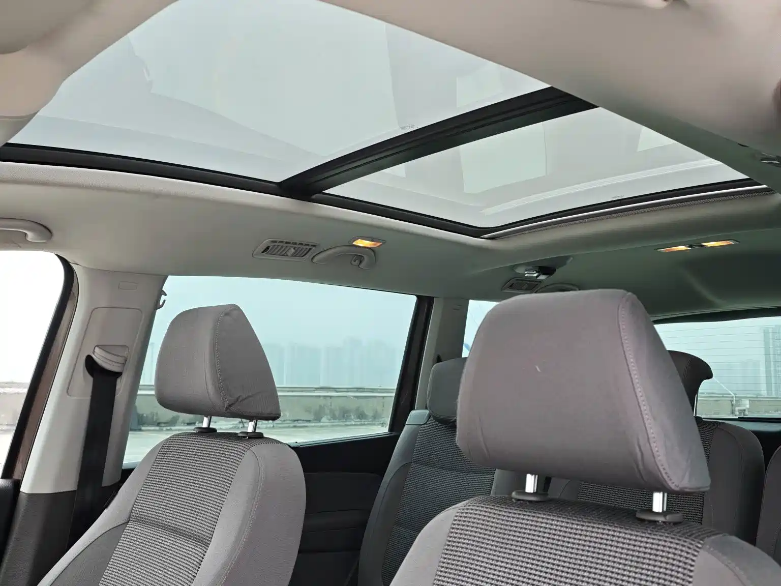 Фото 7 - Volkswagen Sharan