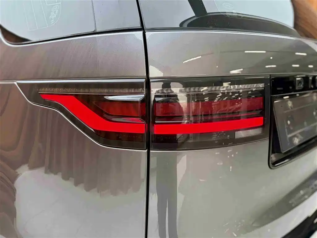 Land Rover Discovery 2021 360PS R-Dynamic S фото 21