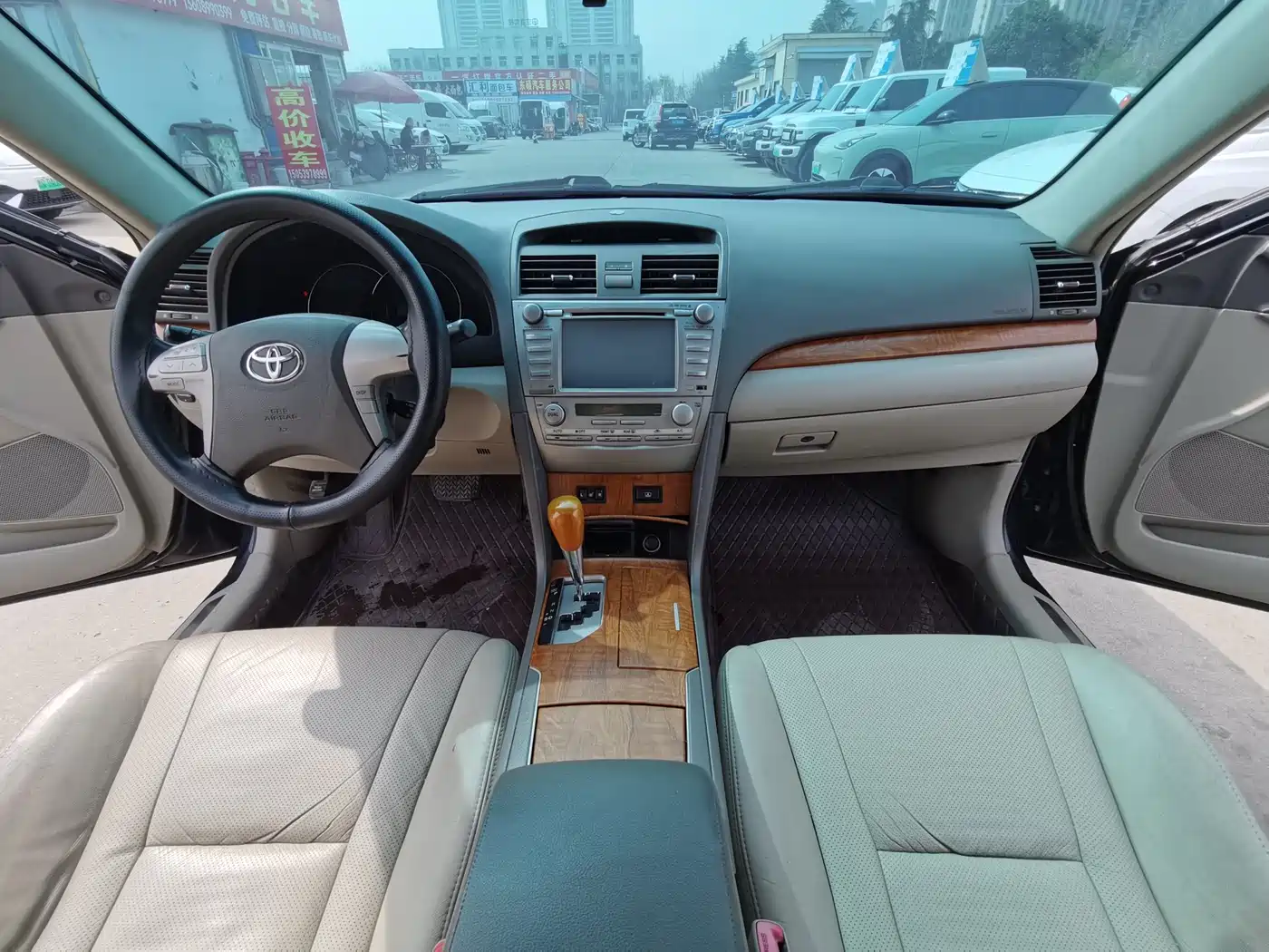 Toyota Camry 2010 240G Luxury Edition фото 10
