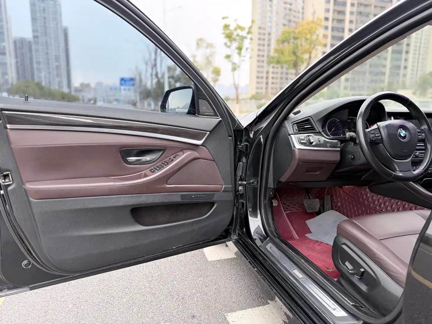 BMW 5 Series 2017 525Li Luxury Design Package фото 8