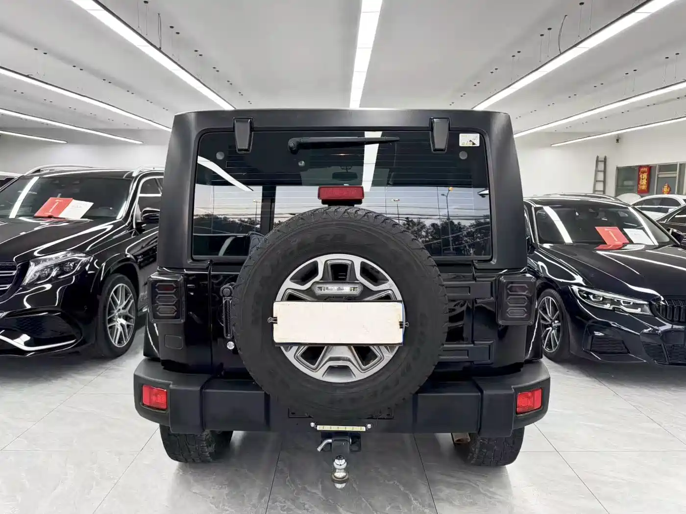 Фото 5 - Jeep Wrangler