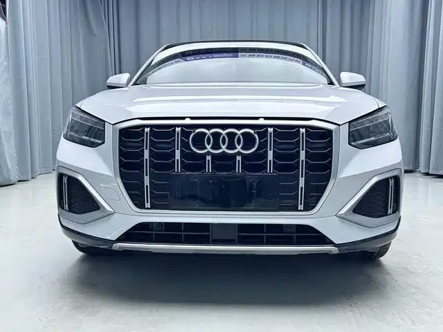 Audi Q2L 2022 35 TFSI Luxury Elegance — фото 2