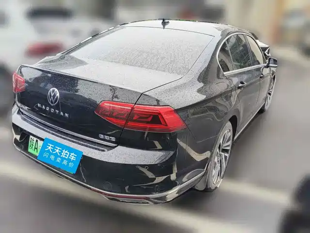 Volkswagen Magotan GTE Plug-in Hybrid 2022 GTE Premium — фото 2